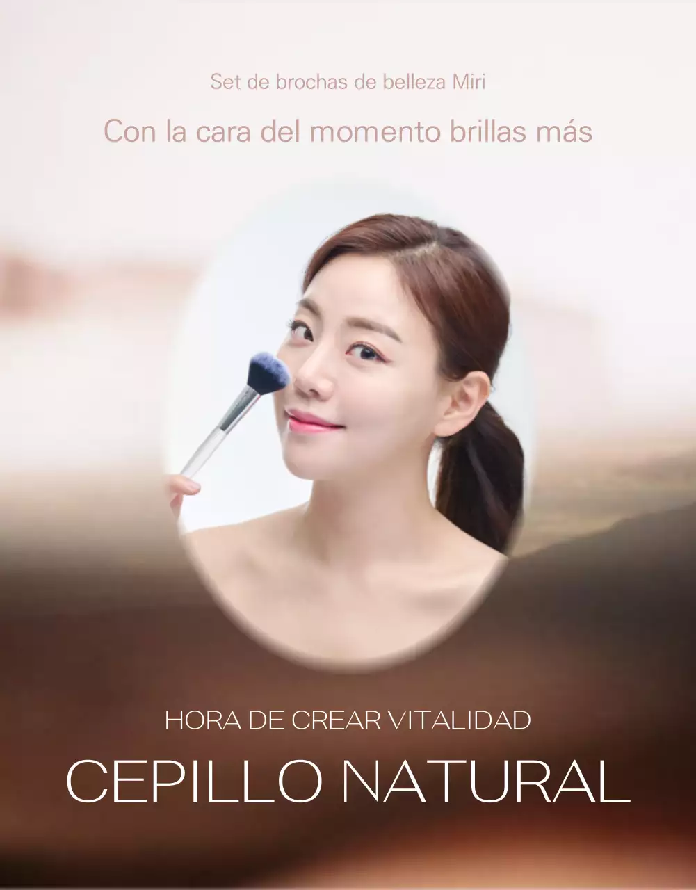 Pinceles de marketing con fondo marrón claro