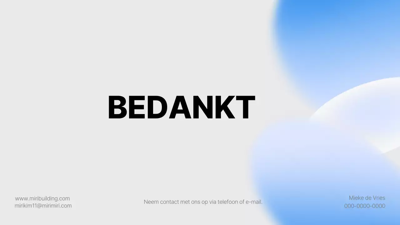 Eenvoudig lichtblauw en blauw advertentie media voorstel