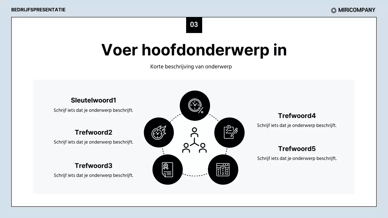 Strakke zakelijke rapporten in lichtblauw en zwart