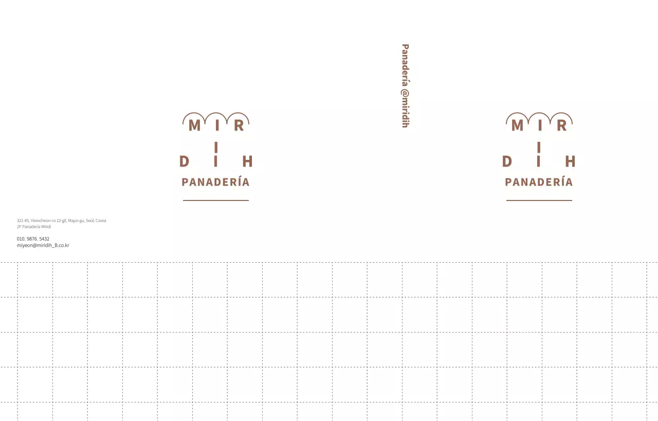 Sobre sencillo con pan marrón e ilustración de patrón