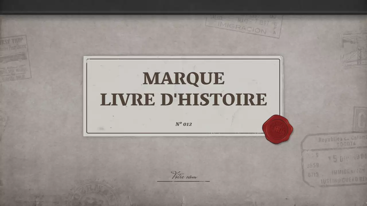 Présentation d'un livre d'histoire avec un concept de carnet de notes marron et vintage