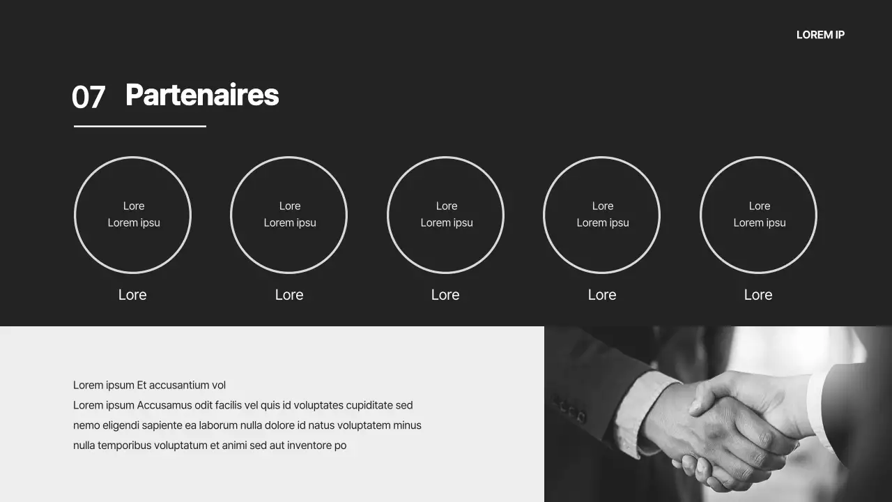 Un profil d'entreprise simple en noir et blanc