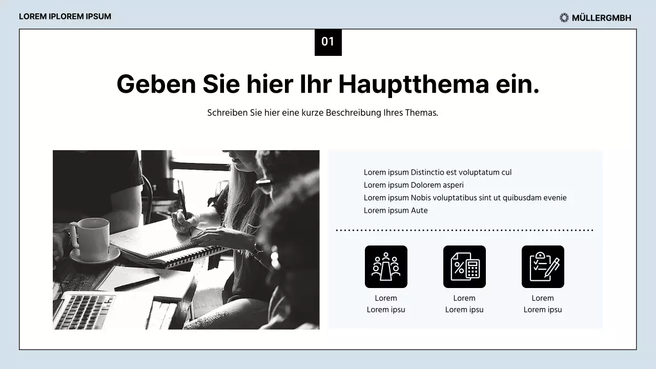 Saubere Geschäftsberichte in Hellblau und Schwarz