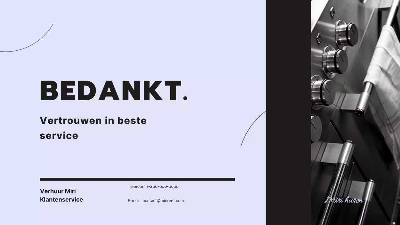 Strak en modern voorstel voor verhuurservice met een mauve achtergrond