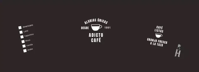 Vaso de papel con carta de bebidas de cafetería en negro