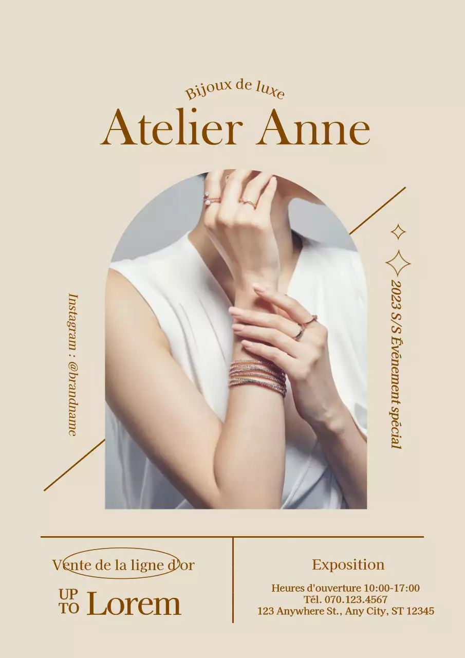 Beige, événement bijoutier mis en évidence par une photo