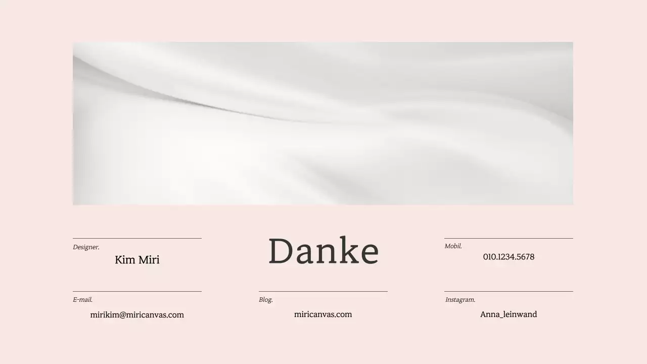 Einfaches Modedesign und Portfolio in Pastellfarben