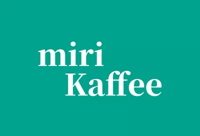 Cafe Ballette auf türkisem Hintergrund mit einem Logo in Englisch