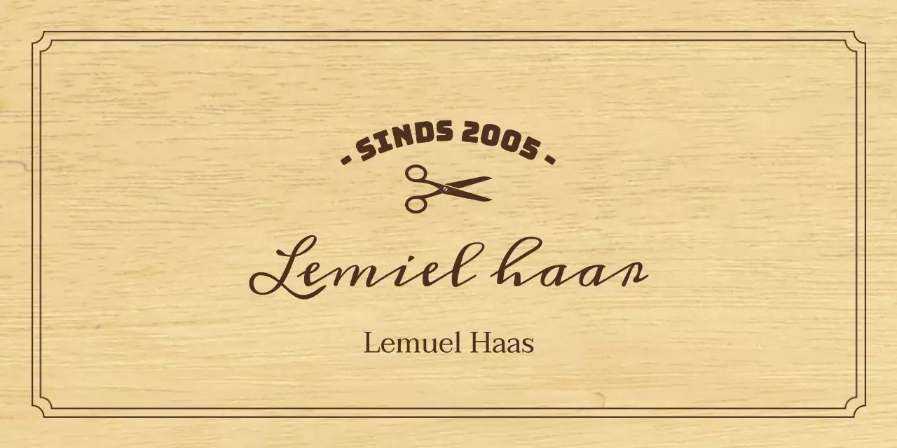 Een klassiek kappersbord met zwarte tekst en een illustratie van een schaar