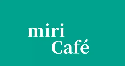 Cafe Ballette sobre fondo turquesa con logotipo en inglés