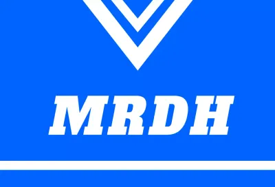 Balsa de l'uniforme d'un magasin de sport avec logo blanc sur fond bleu