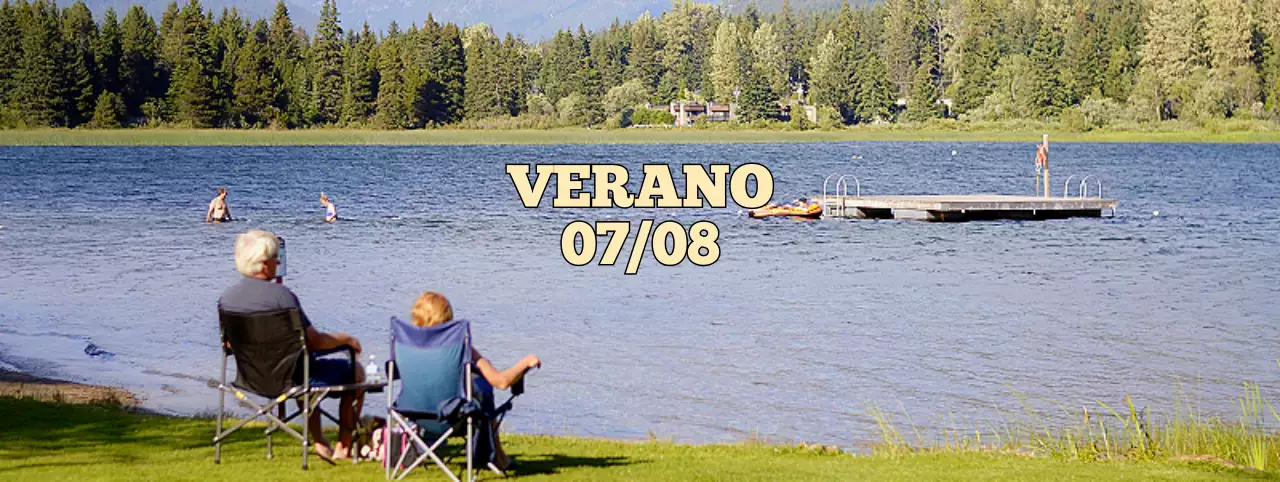 Promoción de un café fotográfico de una pareja de ancianos sobre un parque lacustre de verano