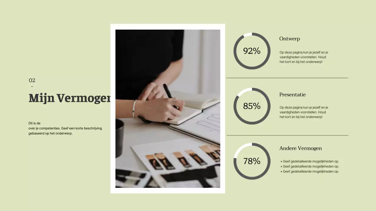 Eenvoudig modeontwerp en portfolio in pastelkleuren