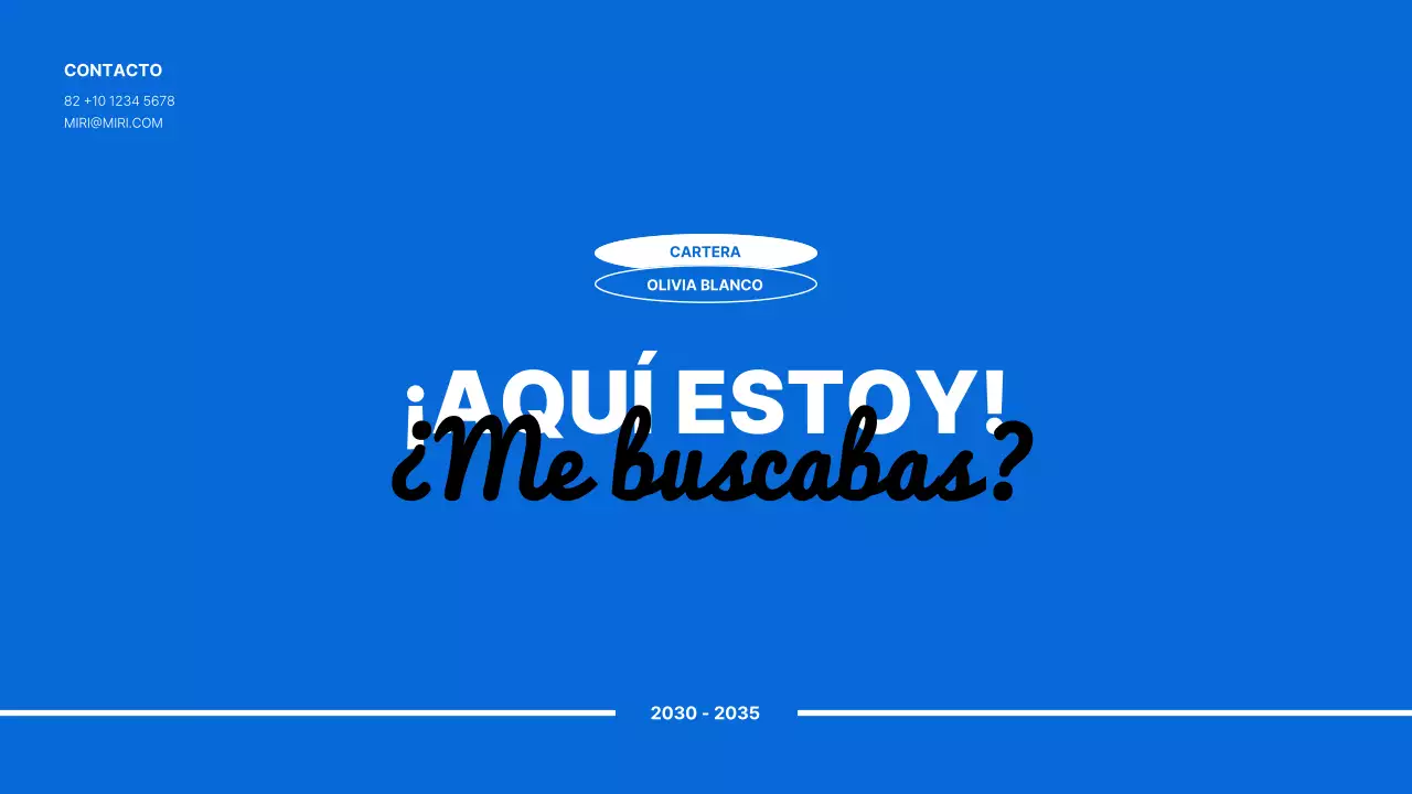 Una cartera azul y organizada