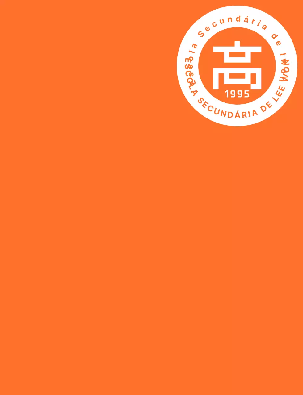 T-shirt do pessoal do festival do liceu num estilo de logótipo com emblema em laranja e branco