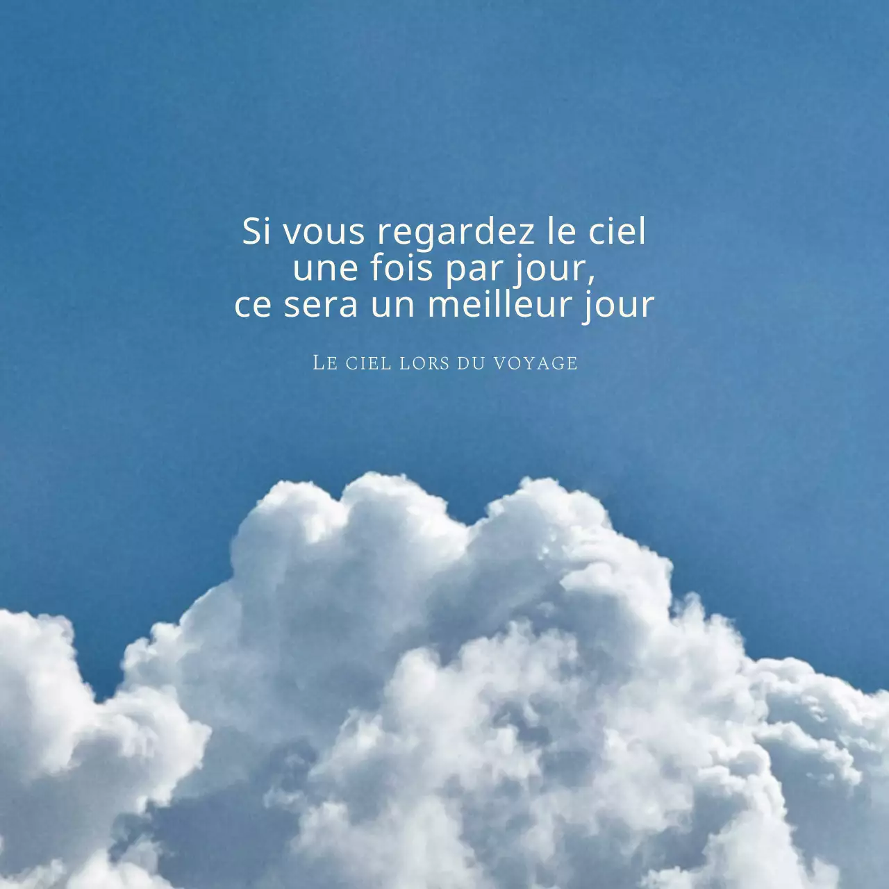 Une conception avec un texte émotionnel avec une photo sentimentale et vintage de nuages.
