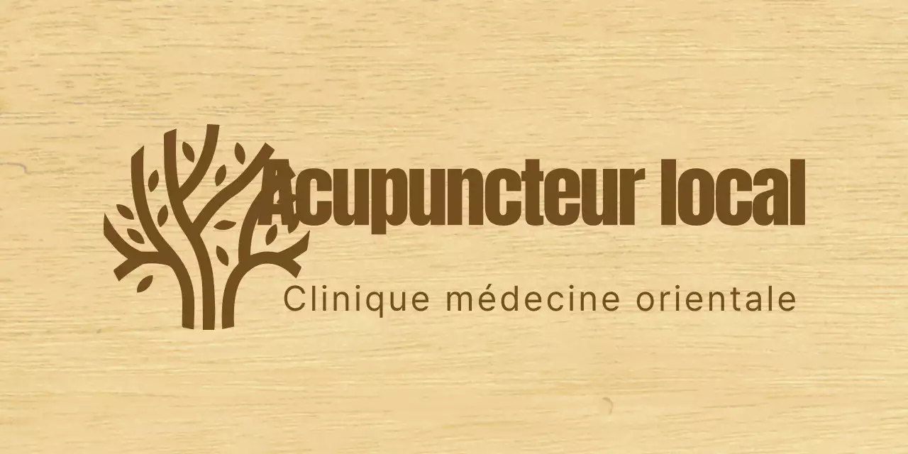 Enseigne d'apparence élégante pour une clinique de médecine coréenne avec un texte marron et une illustration en bois.