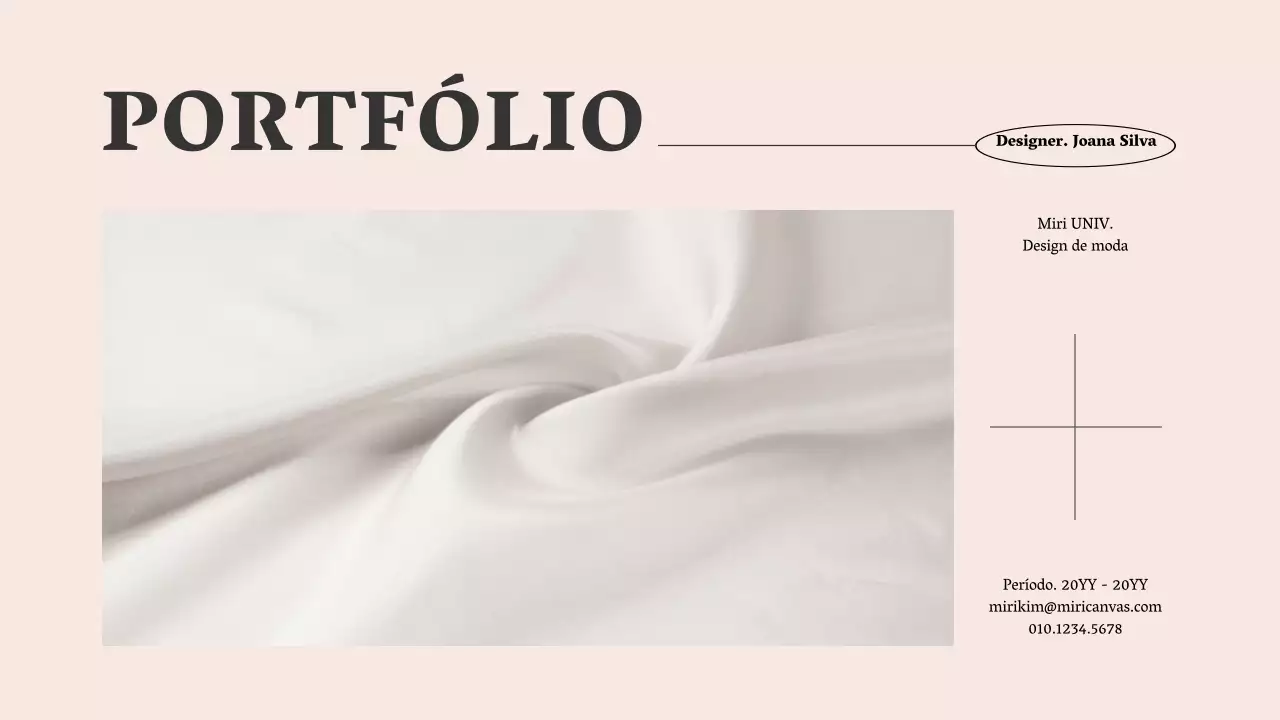 Design de moda simples e portefólio em tons pastel