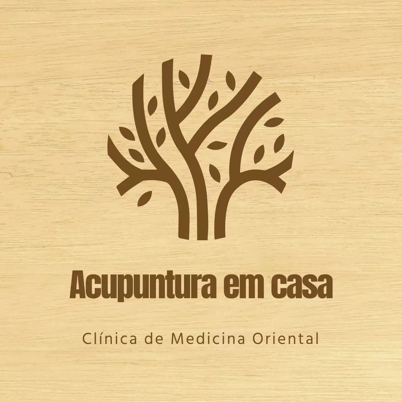 Um sinal elegante para uma clínica de medicina oriental com texto castanho e uma ilustração de linhas de madeira.