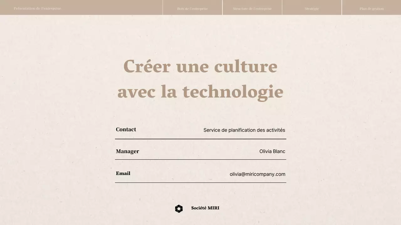 Rapport de stratégie d'entreprise avec une texture de papier beige