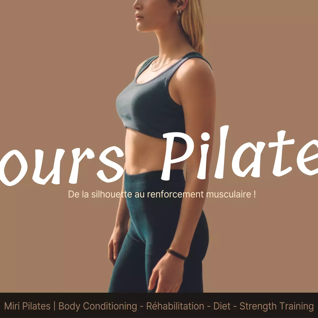 Femme en survêtement sur fond beige