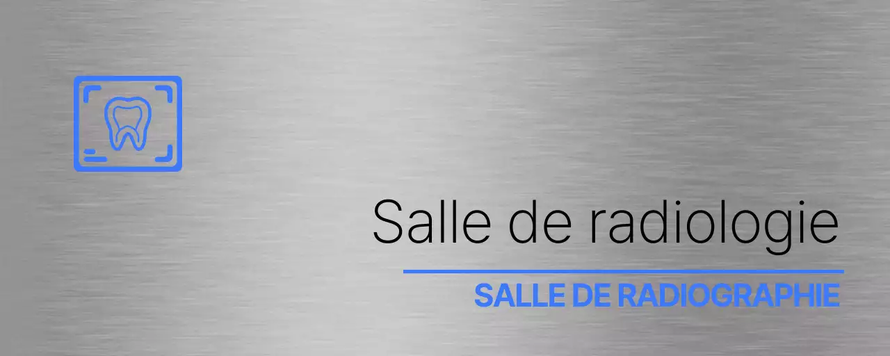 Porte-nom simple avec le nom du cabinet dentaire en bleu et noir et un pictogramme simple