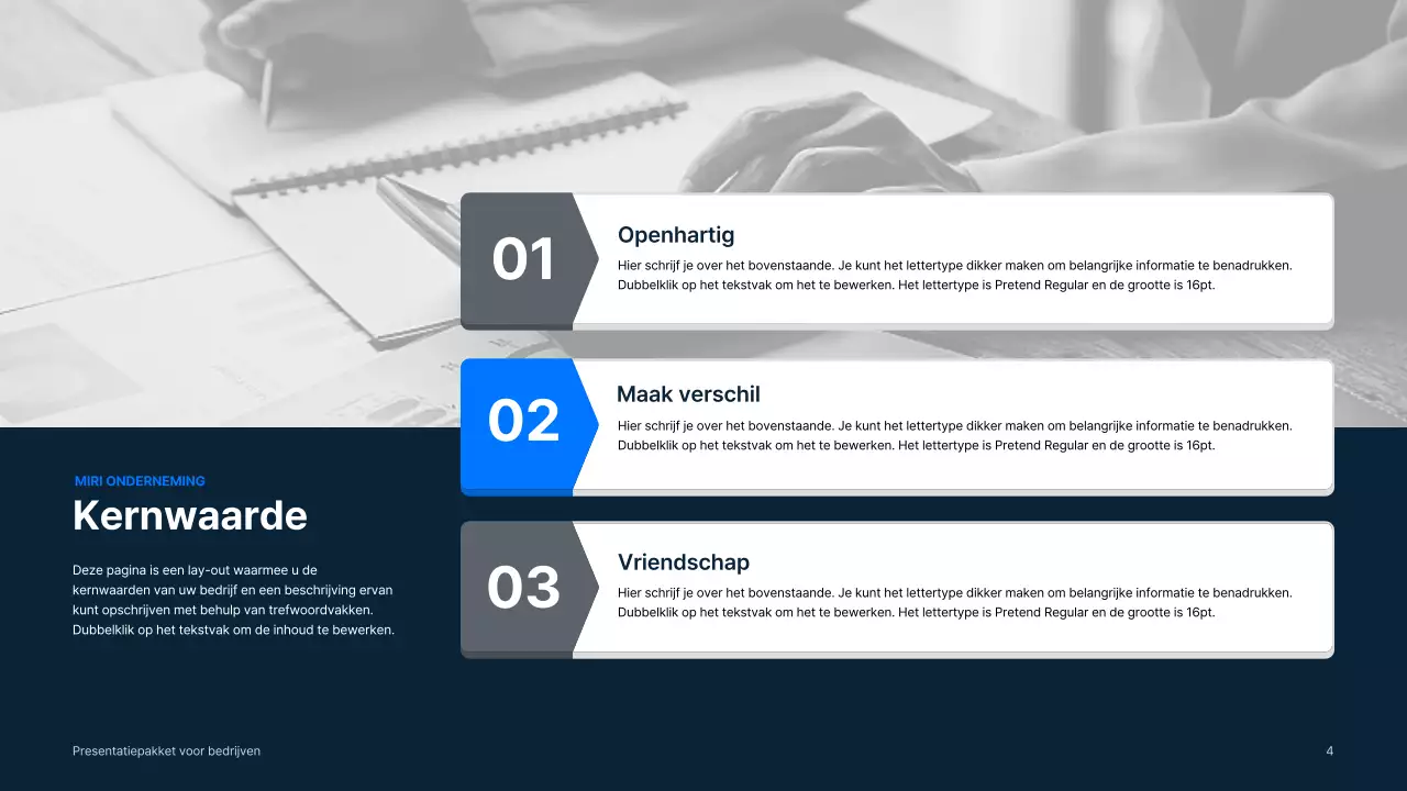 Eenvoudig zakelijk materiaal in blauw en grijs