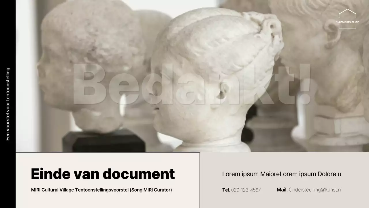 Tentoonstellingsvoorstel met beige-zwarte rasteraccenten