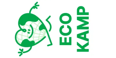 Promoot een milieuvriendelijk kamp met een schattig hartvormig aardefiguur in het groen.