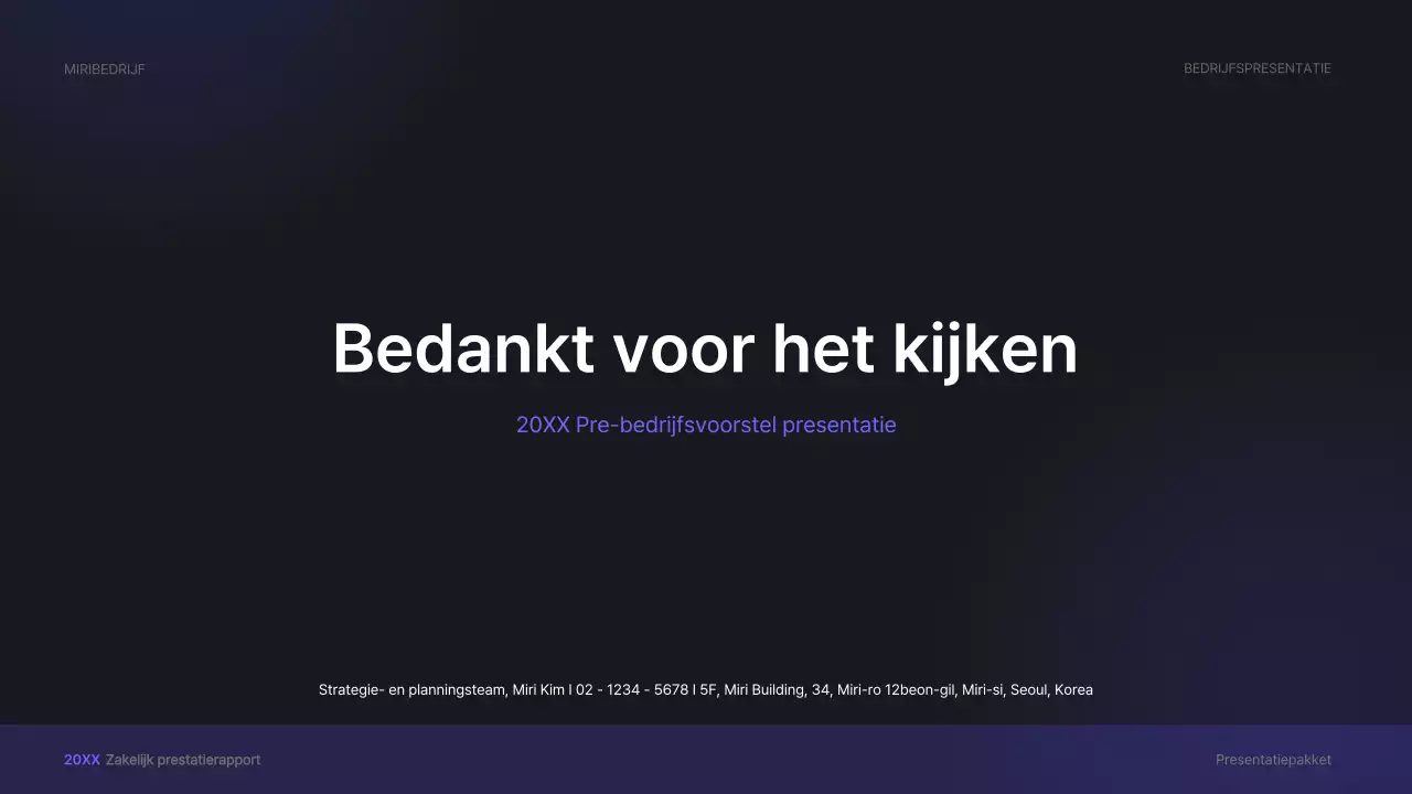 Paarse, driedimensionale UI-concept zakelijke presentatie kit