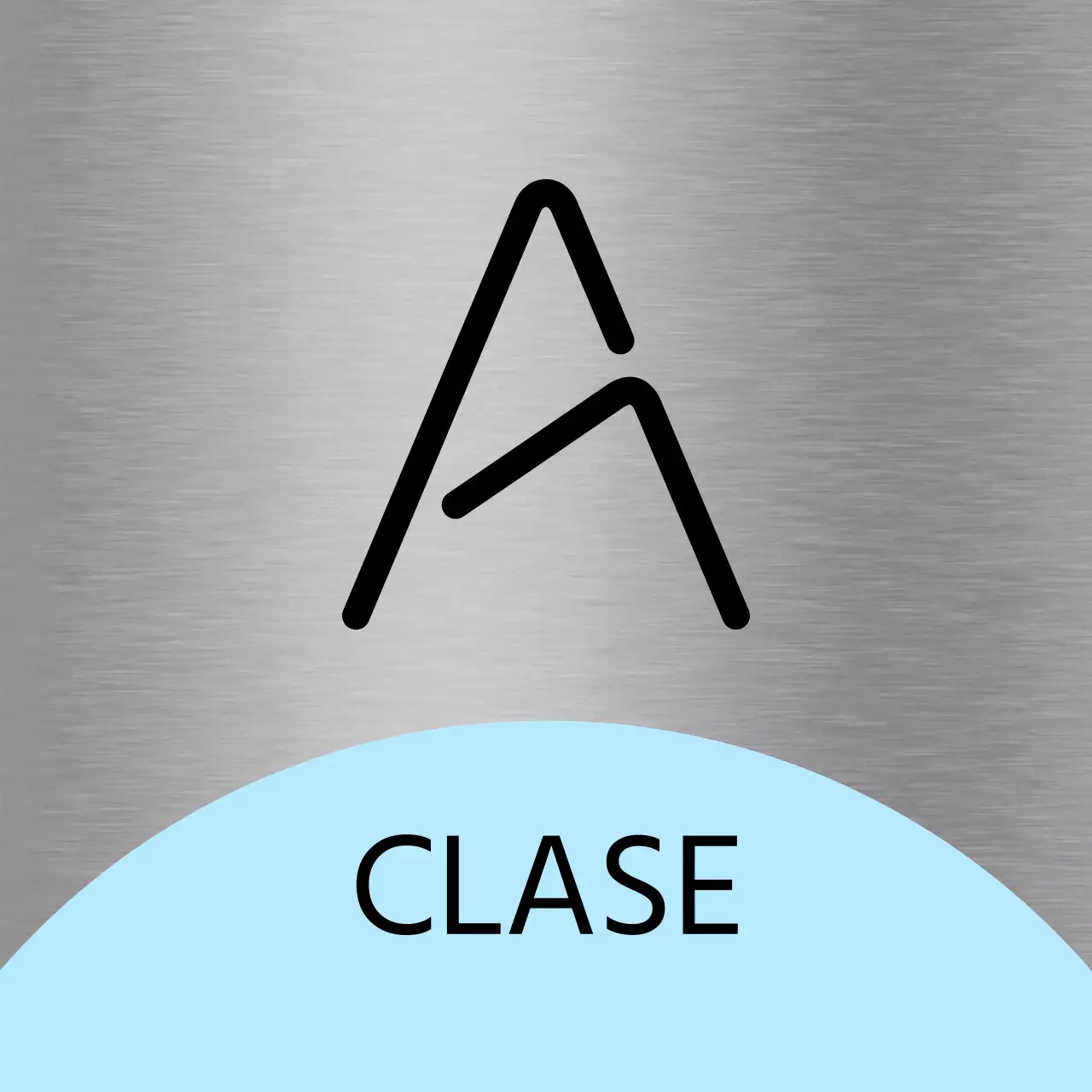 Un letrero con forma de rosa púrpura claro y los nombres de las clases en negro.