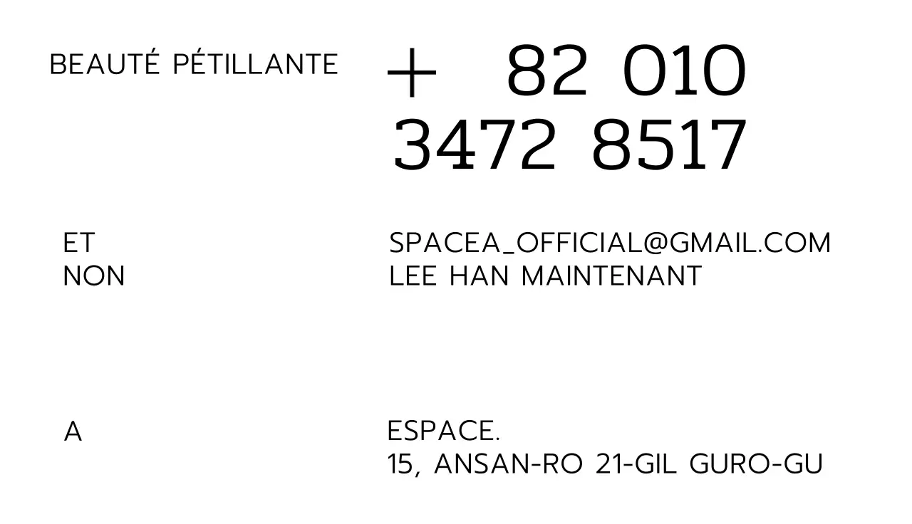 Logo anglais carte de visite avec la lettre A sur fond violet