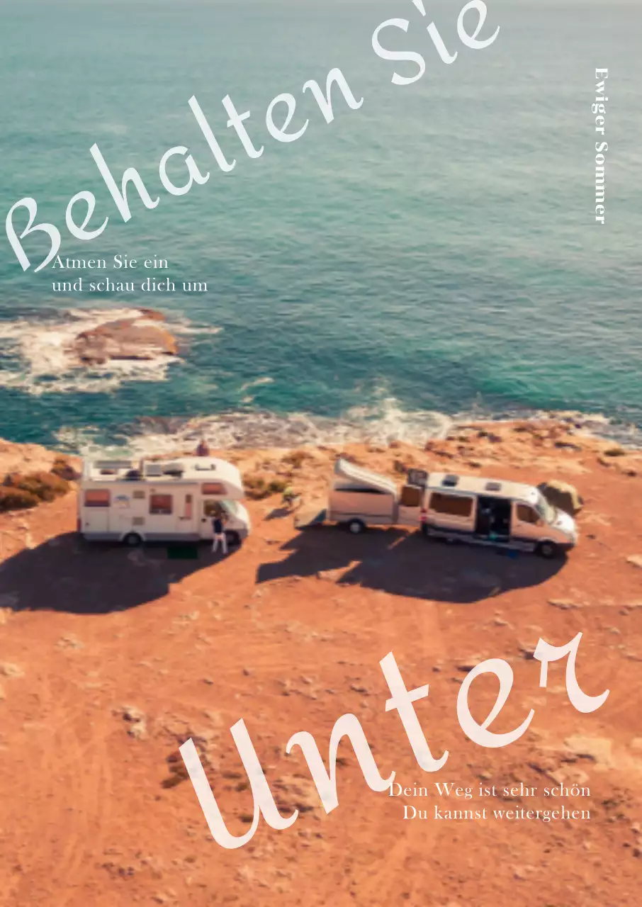 Reiseinspiriertes Interieur mit Wohnmobil auf Strandhintergrund