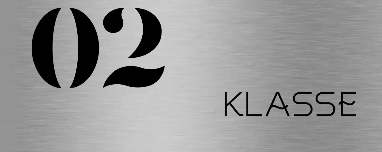 Einfache Platzhalterbeschilderung mit schwarzem Schulklassentext