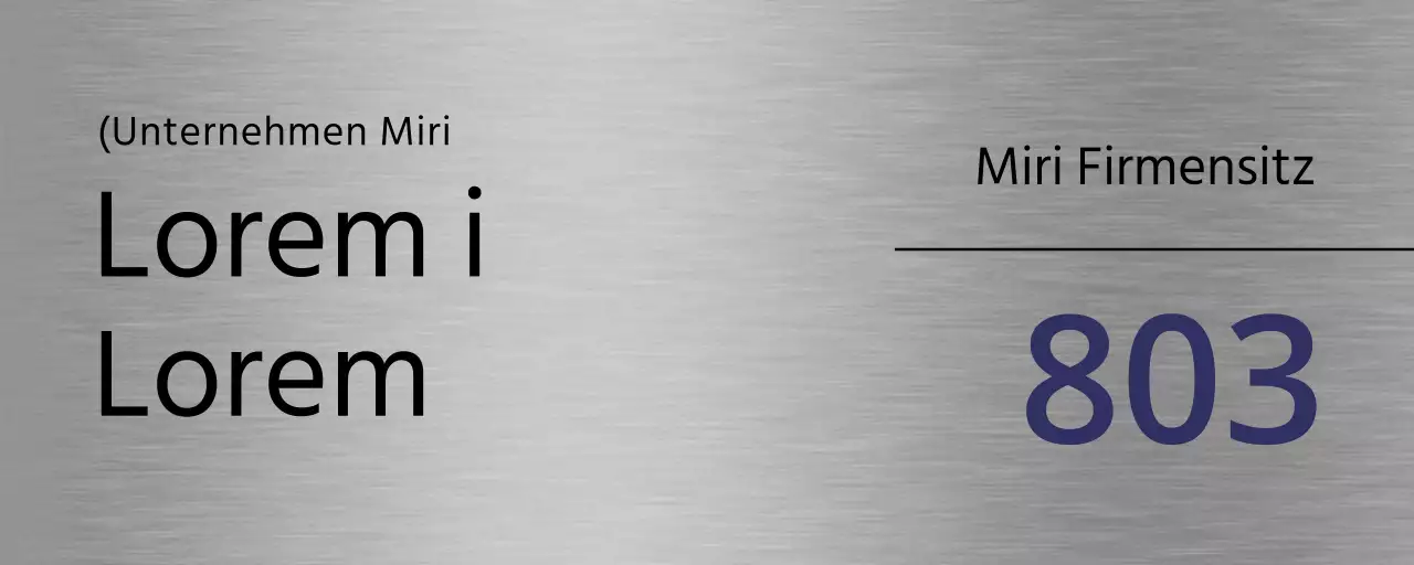 Schwarze und marineblaue Firmenschilder mit Ortsnamen und Linien