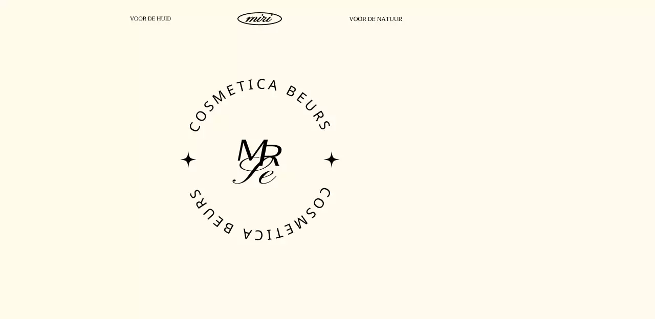 Een luxe cosmeticabeurs in beige en zwart