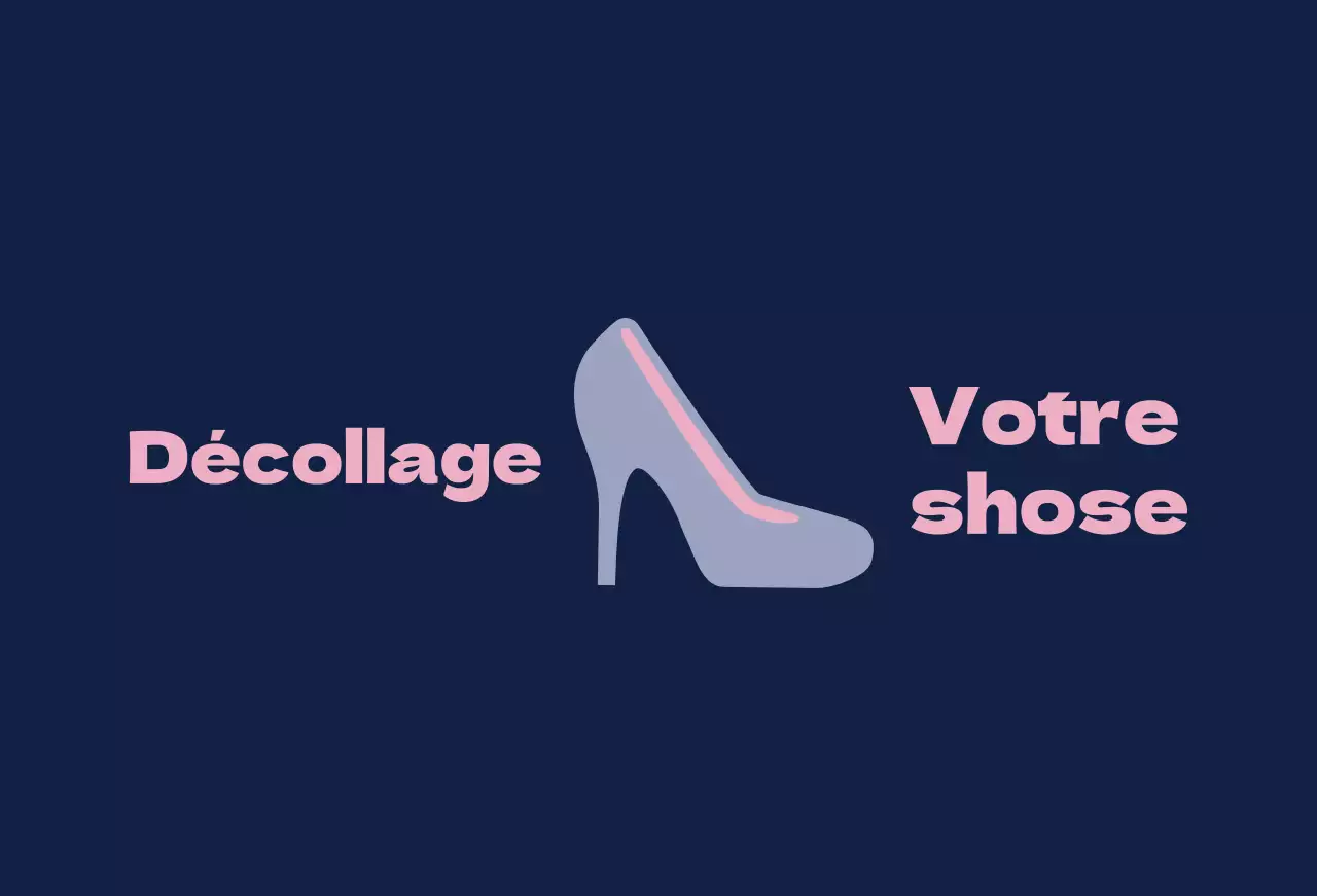 Chaussures de ballet sur fond bleu marine avec un panneau demandant d'enlever les chaussures.