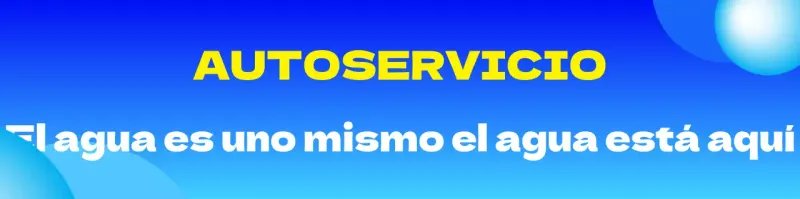 El agua azul, blanca y amarilla es un accesorio de guía con formas circulares y autoadhesivas.
