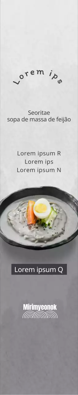 Promover a sopa coreana de massa de feijão num fundo cinzento para um aspeto limpo