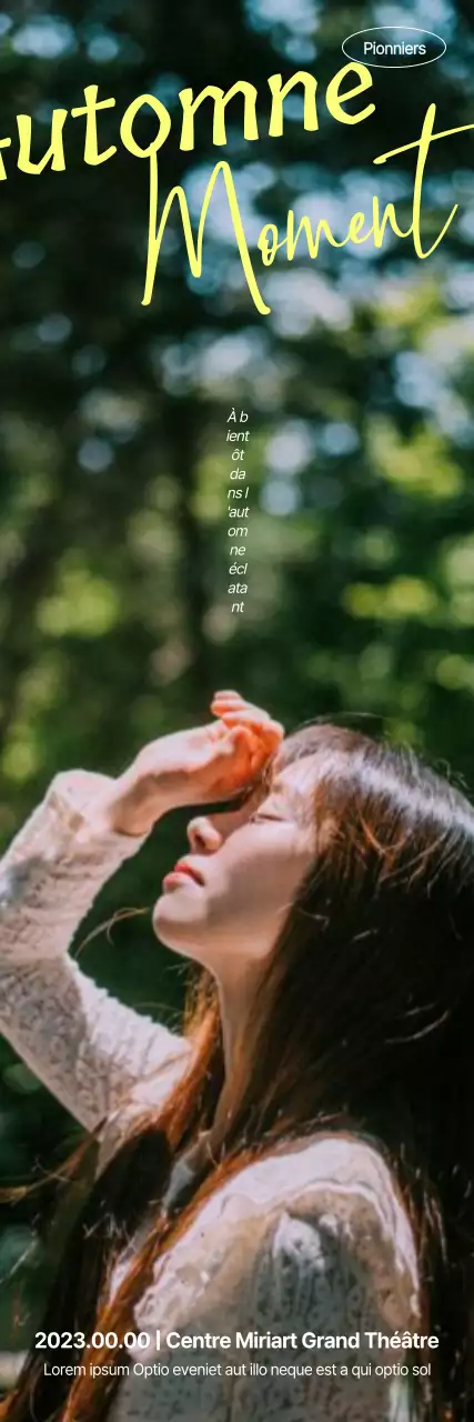 Une pièce de théâtre quasi performante avec la photo d'une protagoniste féminine dans un décor de forêt luxuriante, soulignée par une écriture anglaise émotionnelle.