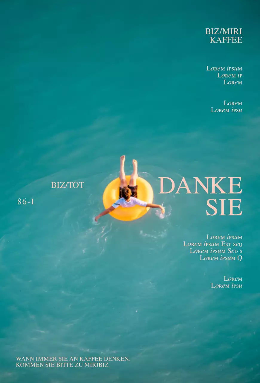 Foto eines Jungen in einer gelben Röhre und das Meer