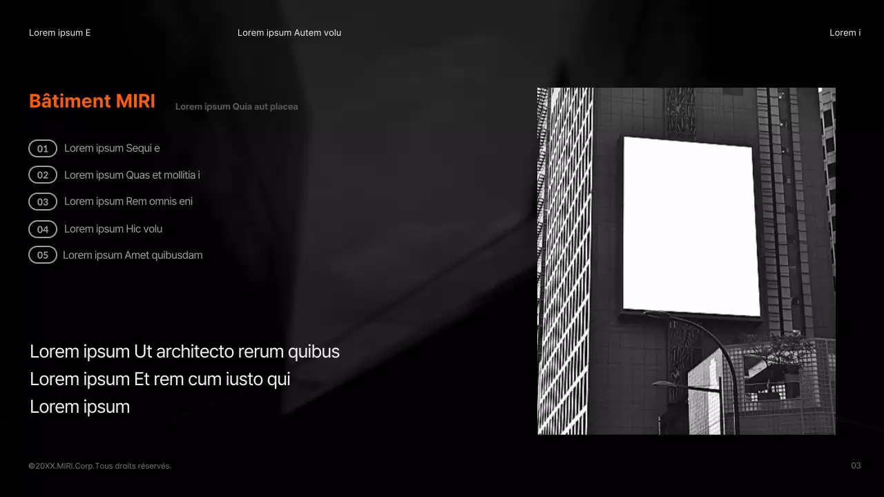 Un bâtiment noir et orange épuré, une publicité pour un produit en bref