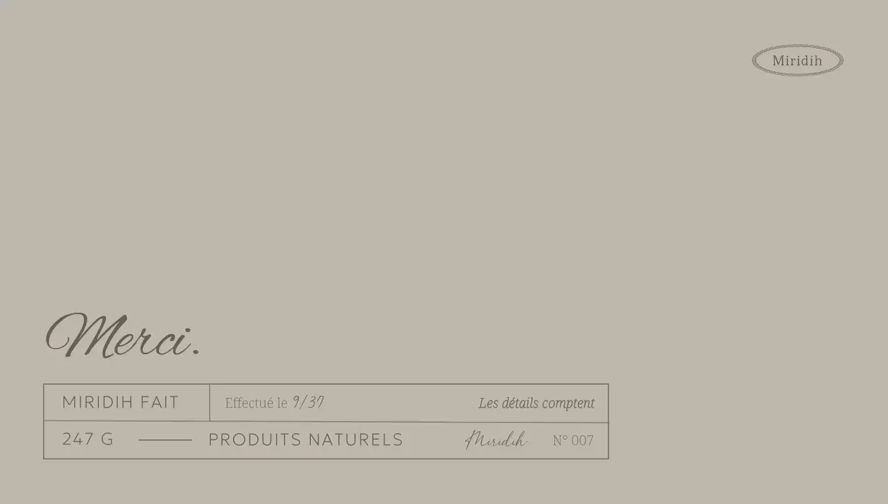 Enveloppes de remerciement avec texte et lignes dans des couleurs discrètes