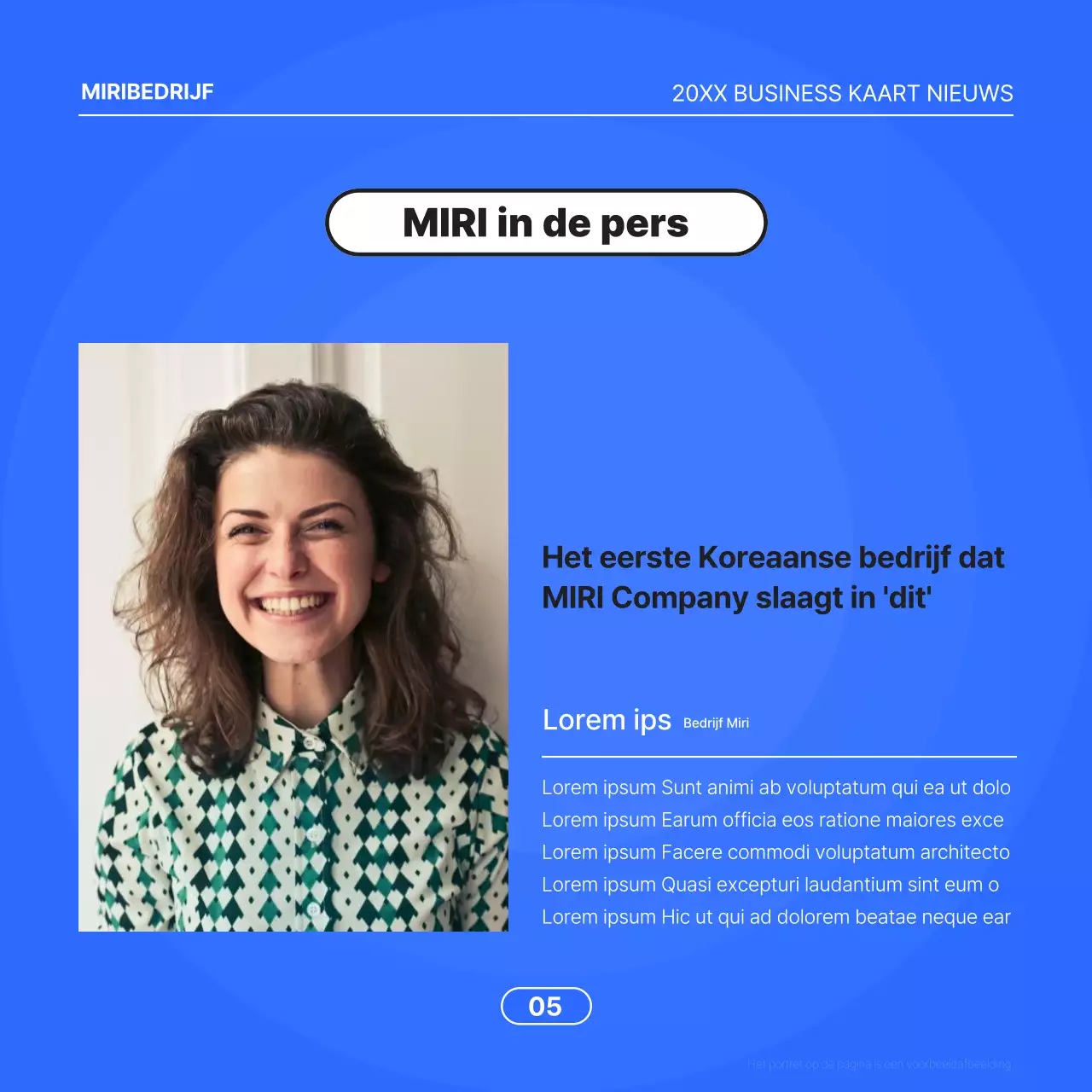 Minimalistisch zakelijk voorstel met blauwe achtergrond