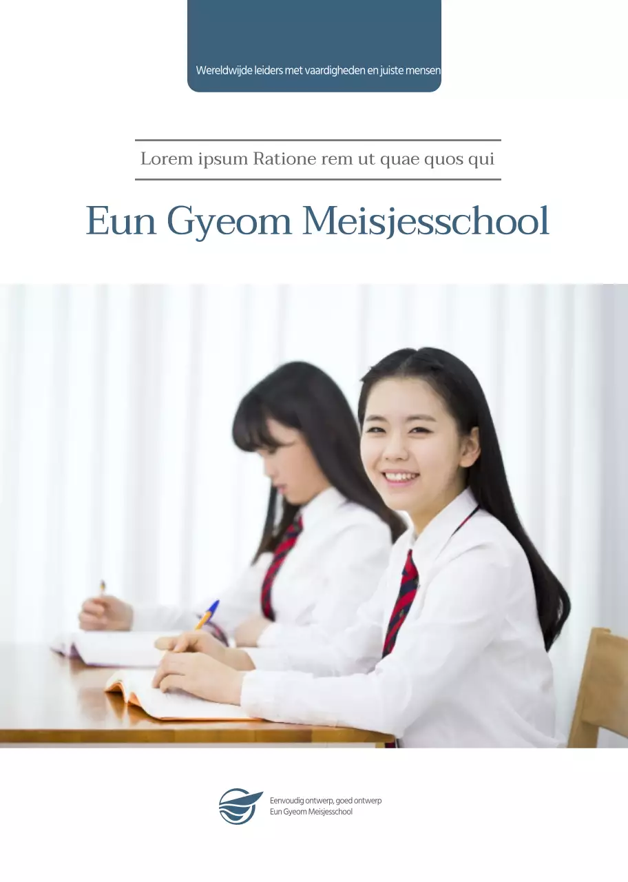 Middelbare school met een eenvoudige fotolay-out in marine