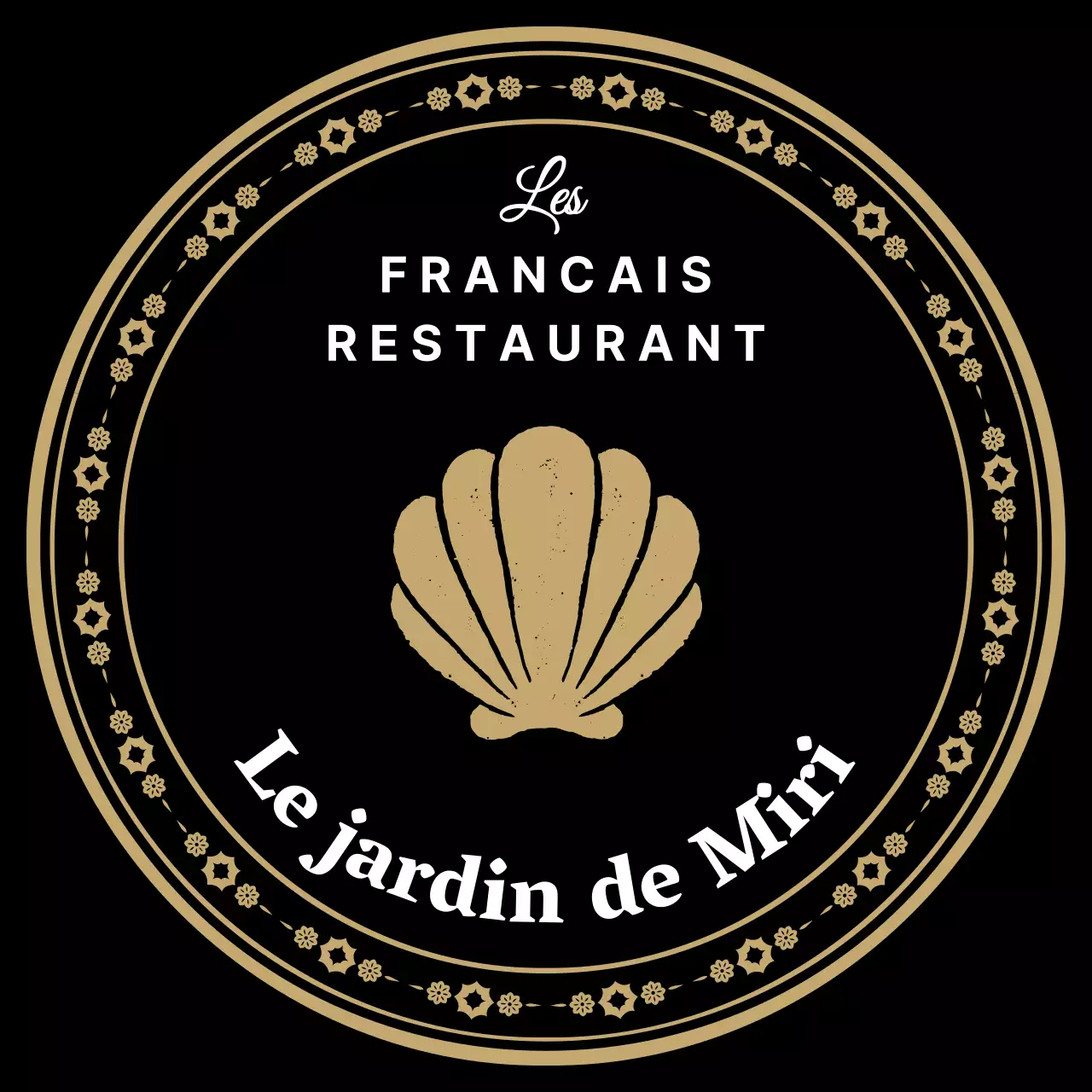 Restaurant français avec un cadre doré orné
