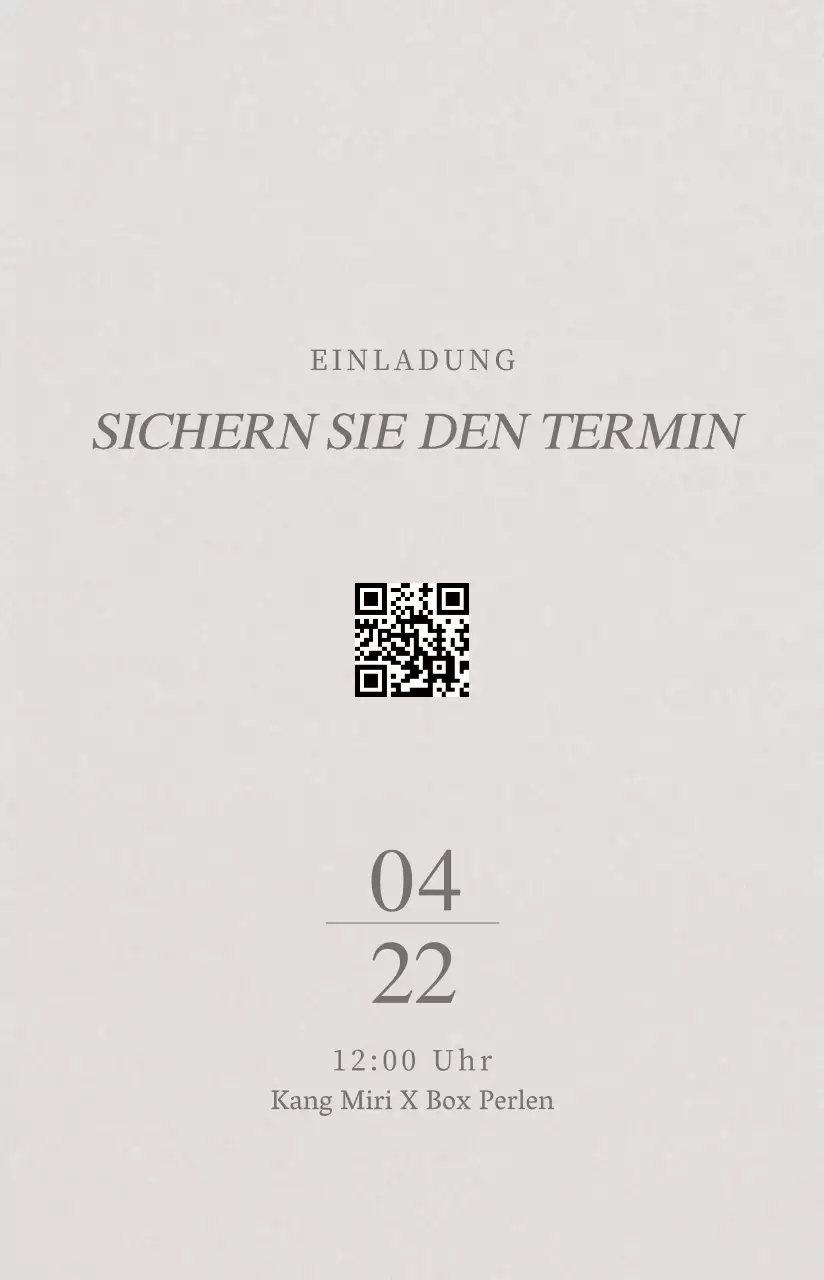 Eine Hochzeitseinladung im Fotokartenstil mit einem beruhigenden Schwarz-Weiß-Hochzeitsfoto