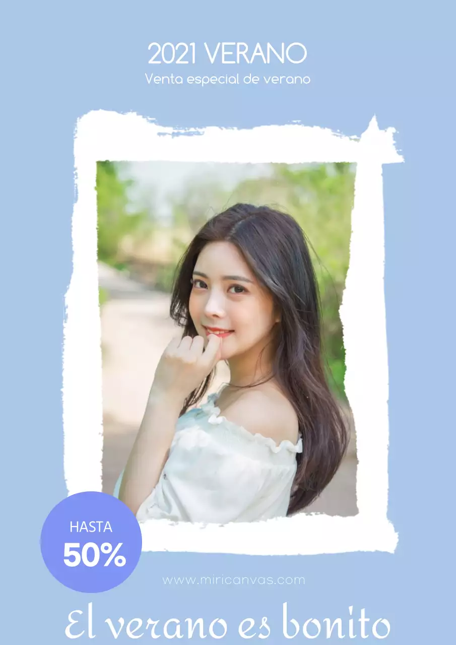 Sencillo cartel promocional de las rebajas de verano en azul claro