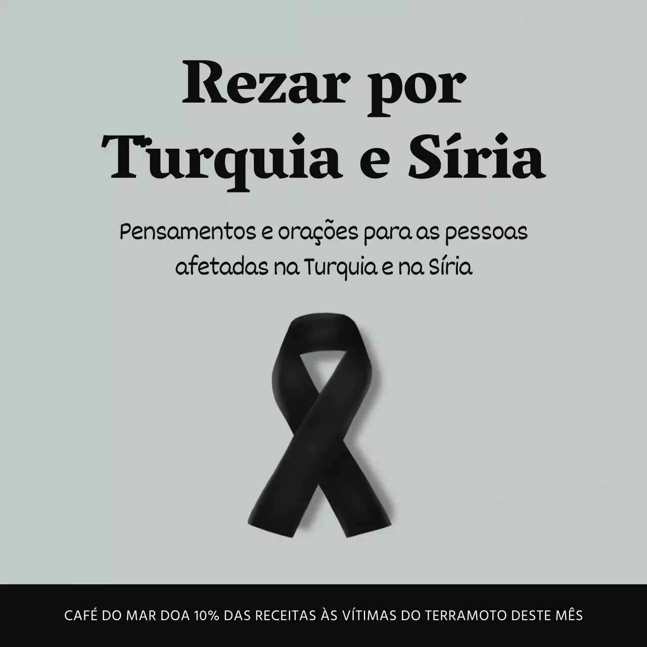 Texto do memorial sírio em cinzento e preto na Turquia