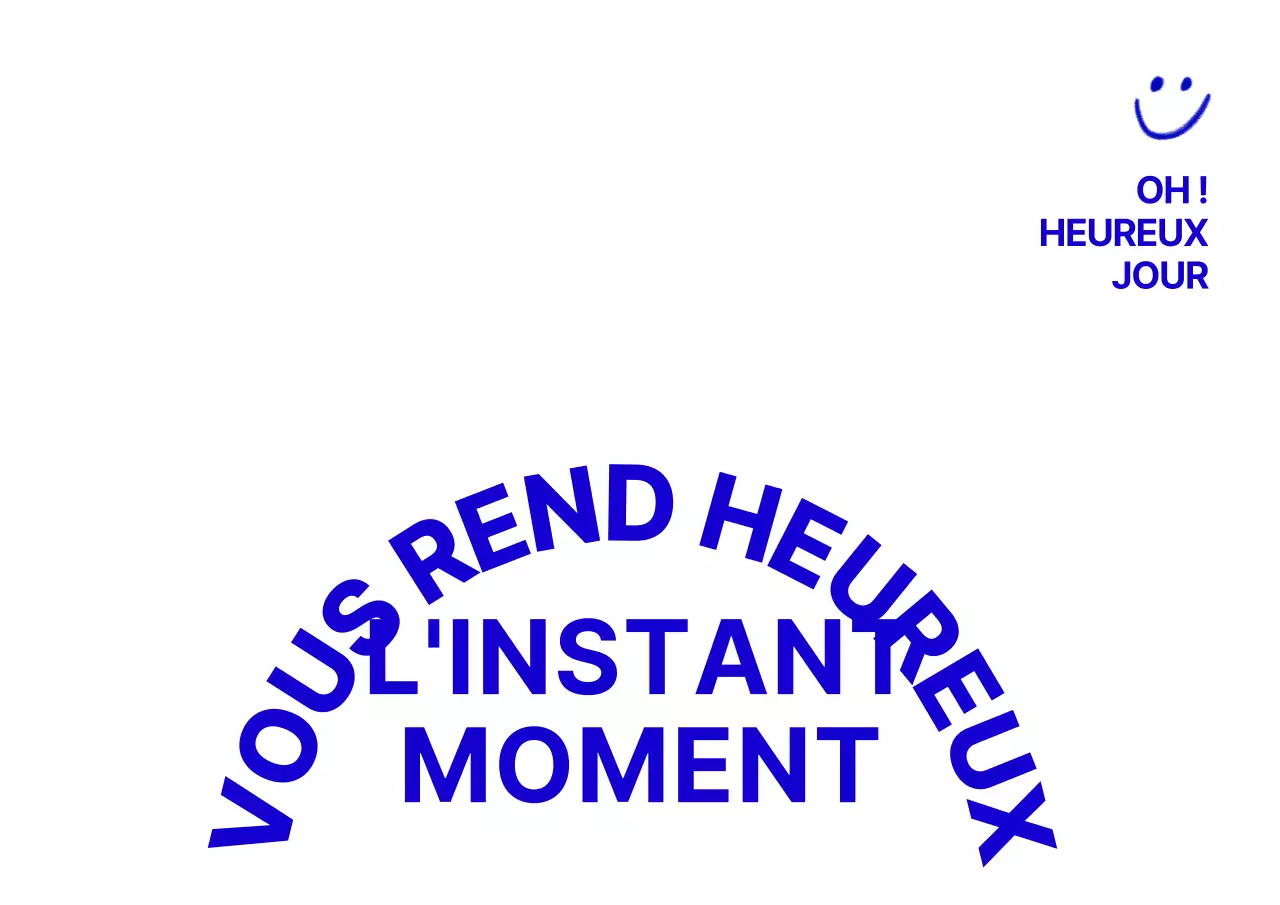 Articles de marque simples et mignons en bleu marine